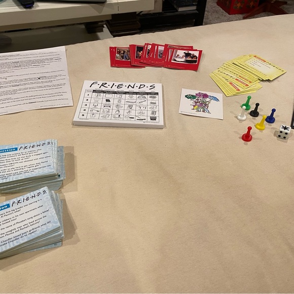 Friends unlimited trivia game - Picture 3 of 6